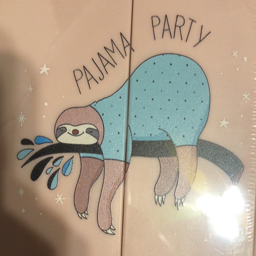 Sloth🎁Pajama Party Three Folding Mirror - Picture 5 of 5